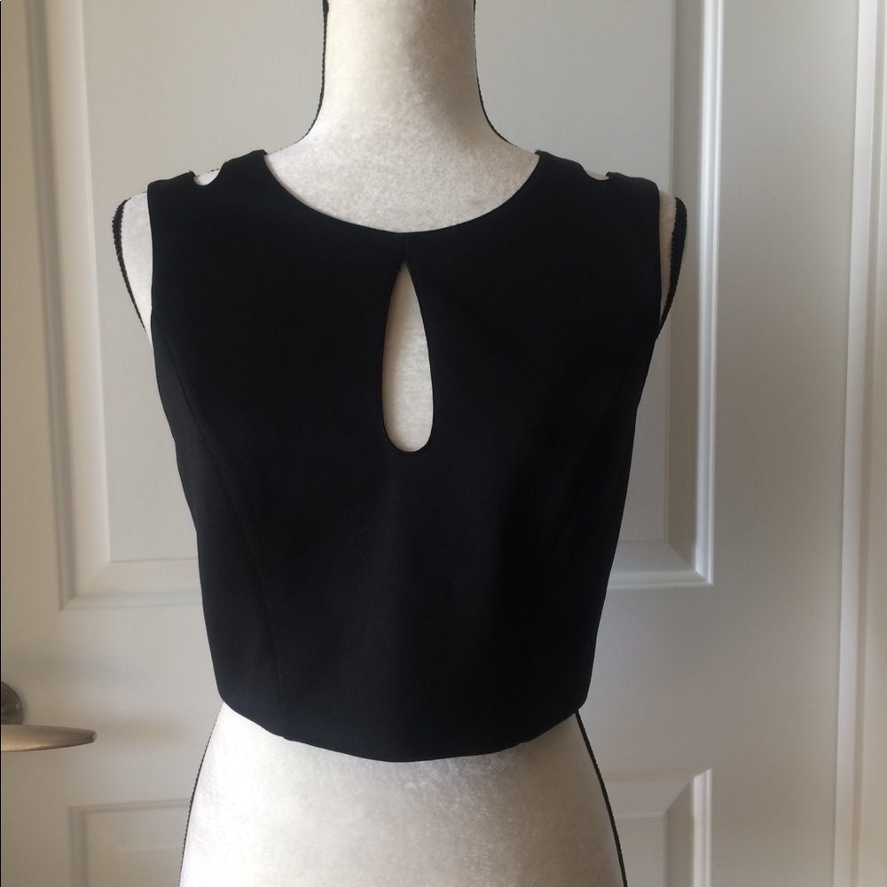BEBE back closure top